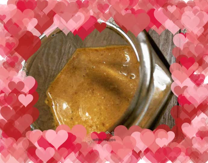 Homemade Peanut Butter
