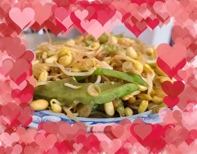 Stir-fried bitter gourd with small soybean sprouts