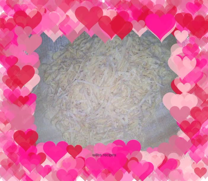 Egg hand-rolled noodles