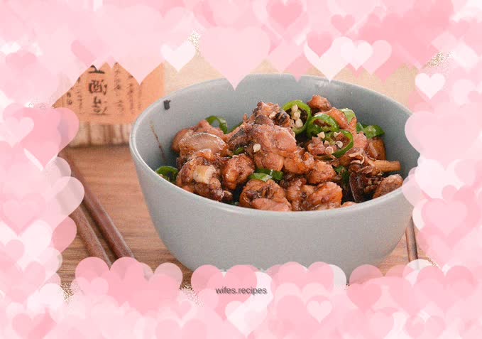 Weishan Commune Liuyang Cuisine: Stir-fried native chicken with wild camellia oil