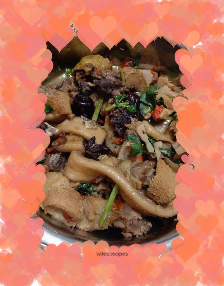 Stewed Chicken Nuggets with Hericium Mushrooms