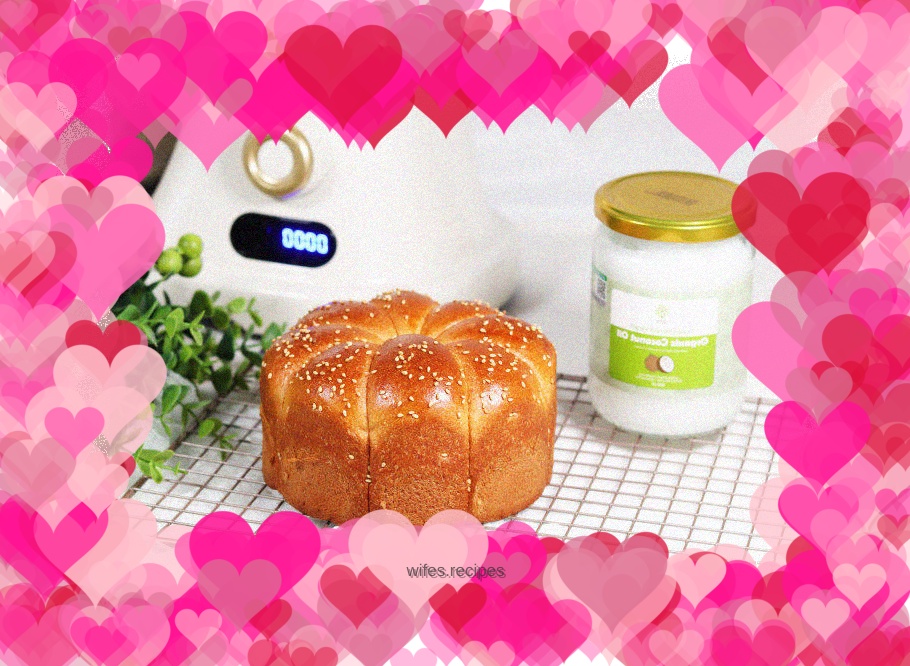 Coconut oil is rich and nourishing, whole wheat bread with coconut oil