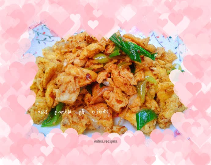 Northeastern people’s simplest favorite meal - scrambled eggs with soybean paste