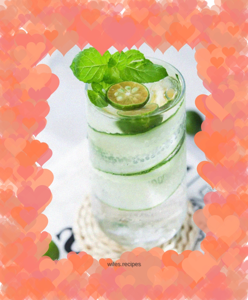 Summer refreshing and whitening cucumber lemon juice