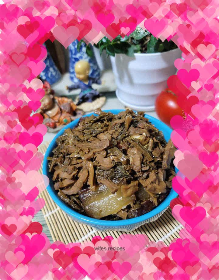 Braised kohlrabi with bacon