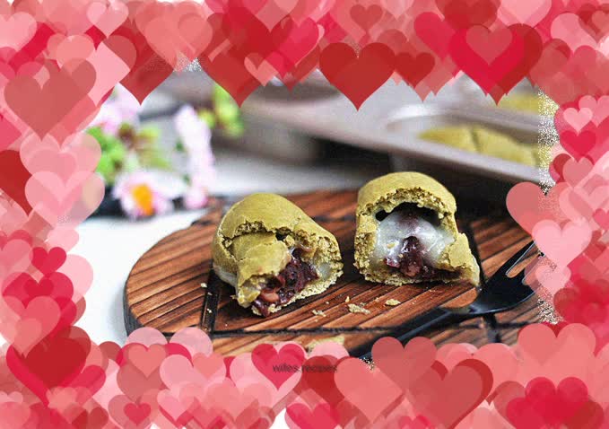 Matcha Red Bean Mochi Filled Soft European Buns