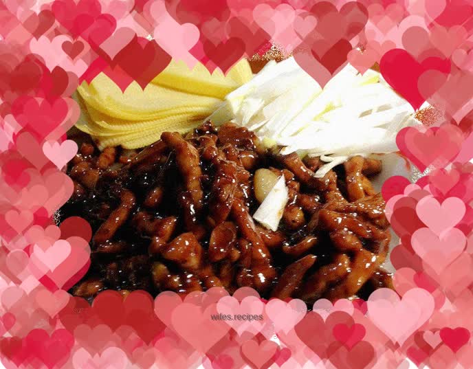 Mumu’s homemade shredded pork with Beijing sauce