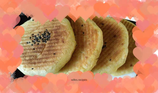 Green onion alkaline noodles and sesame pancakes