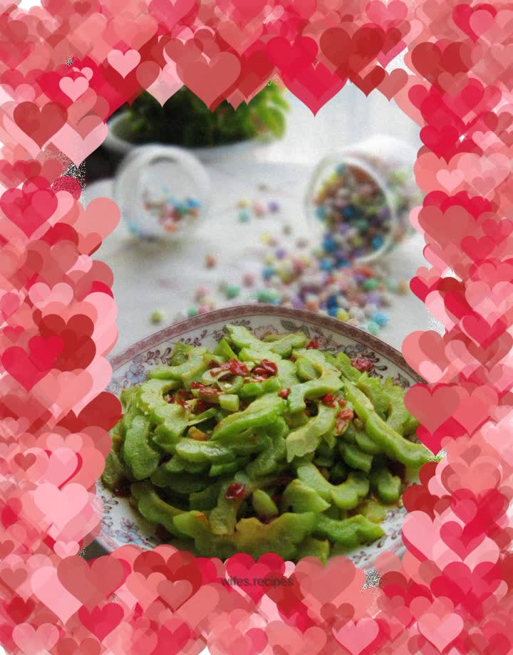 Stir-fried bitter melon with chopped pepper