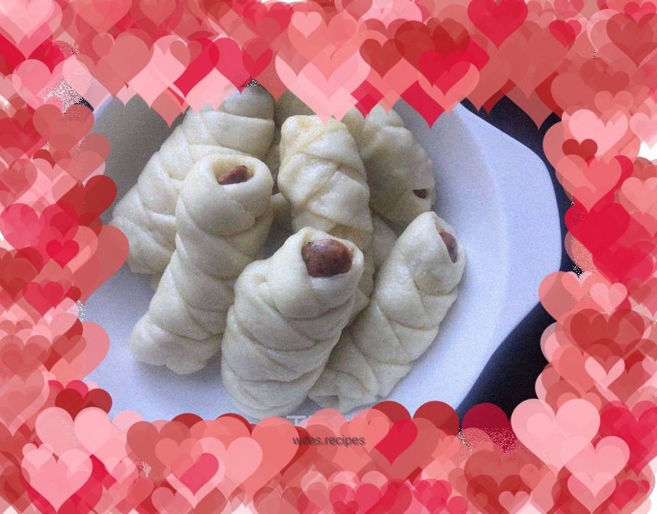 Sausage rolls, meat buns