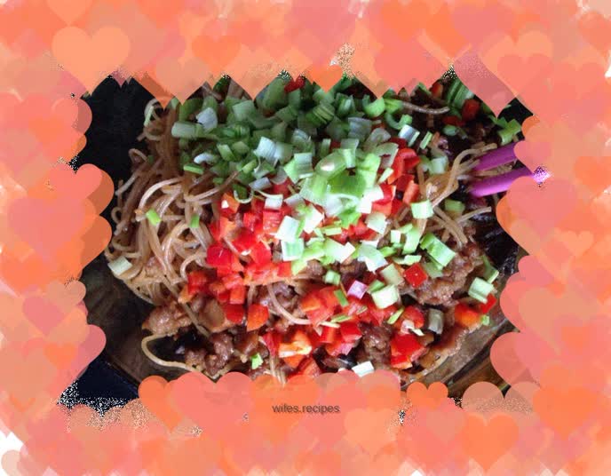 Stewed Vermicelli with Minced Pork and Shiitake Mushrooms