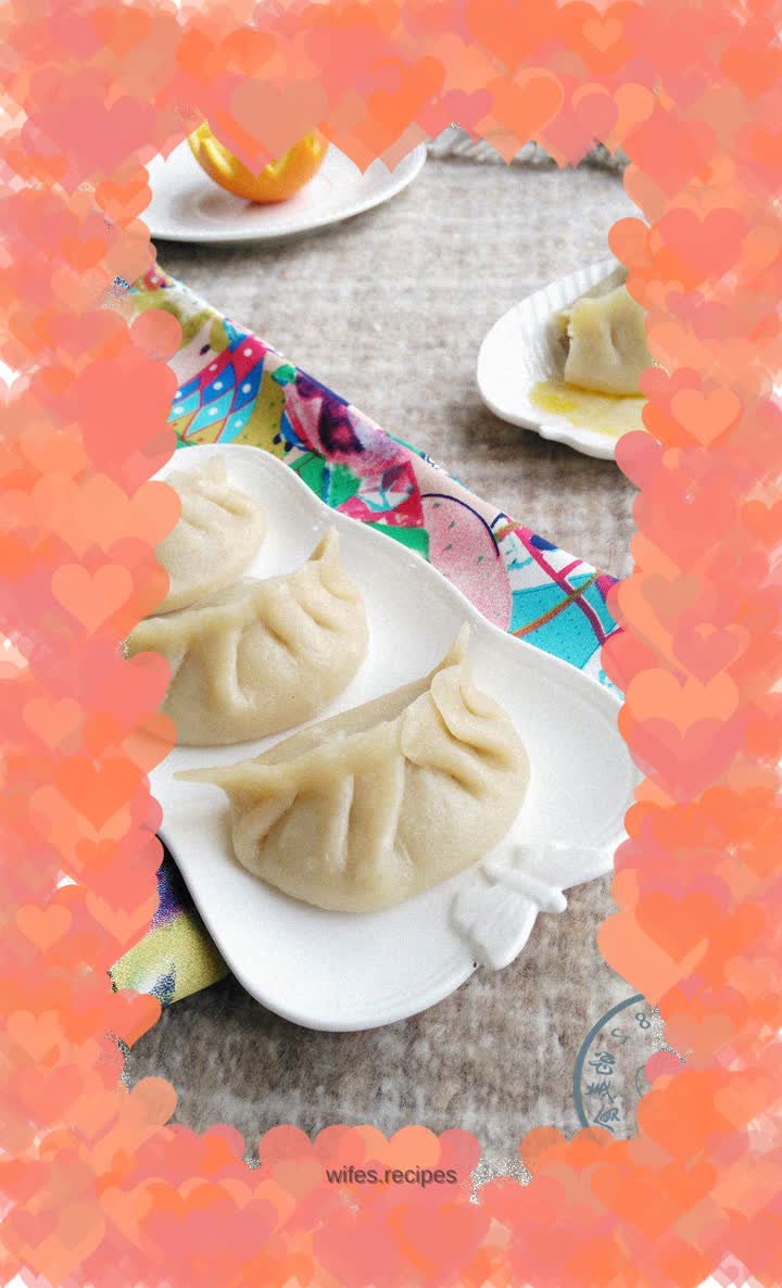 Steamed mutton dumplings in soup