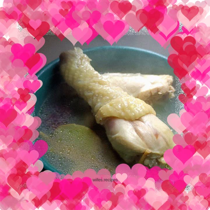 Wuzhi Mao Peach and Poria Chicken Soup