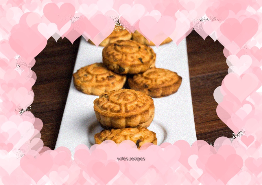 The yellowest snack since the dawn of time: chive chicken pancake cookies
