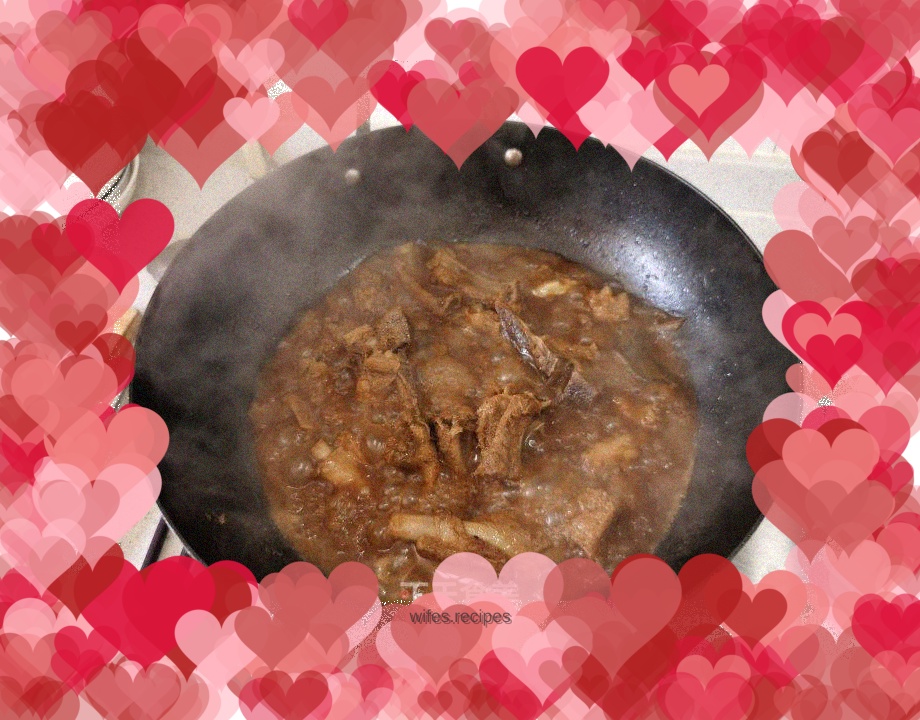 Braised pork ribs