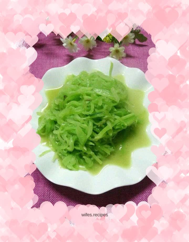 Stir-fried lettuce