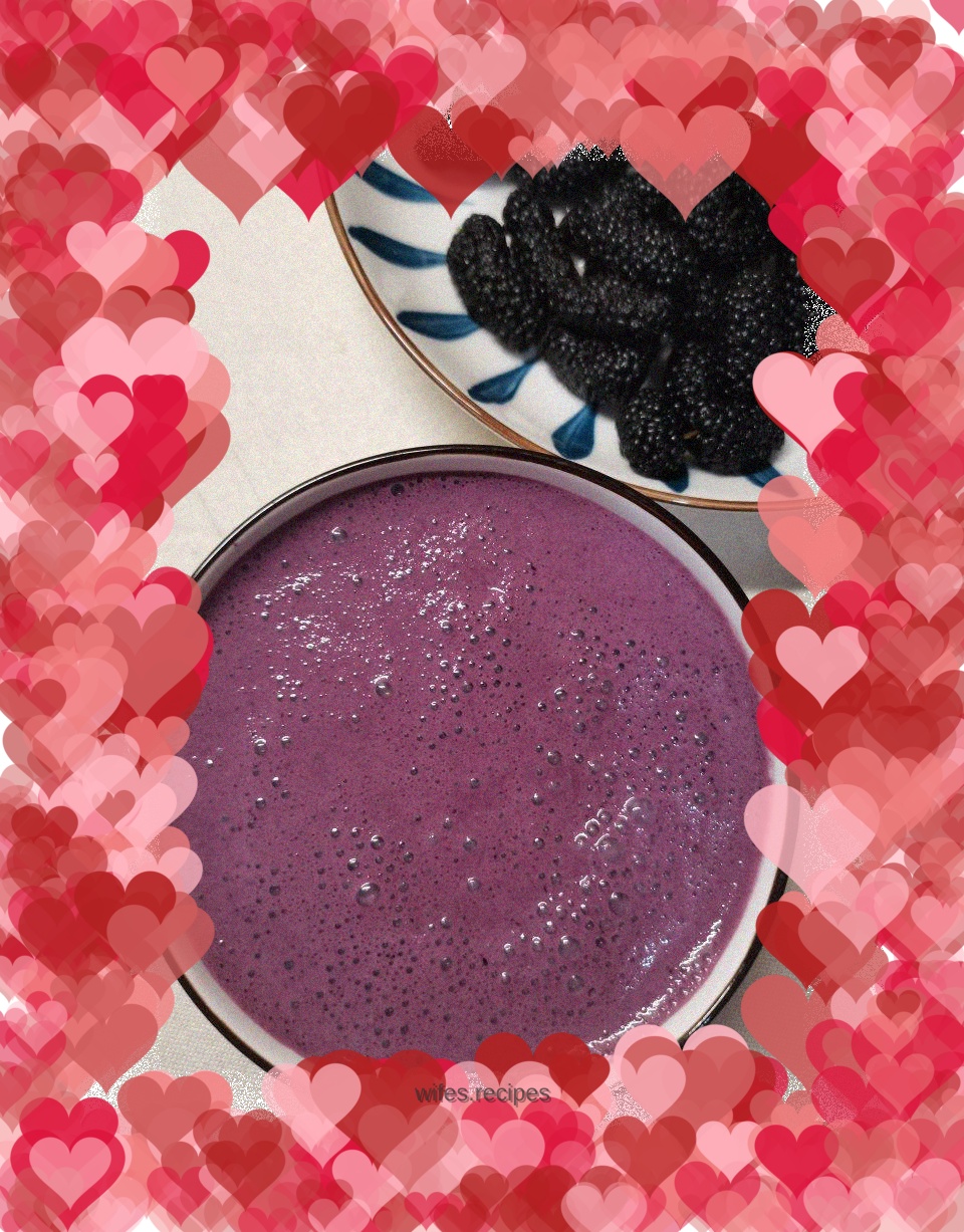 Mulberry milkshake