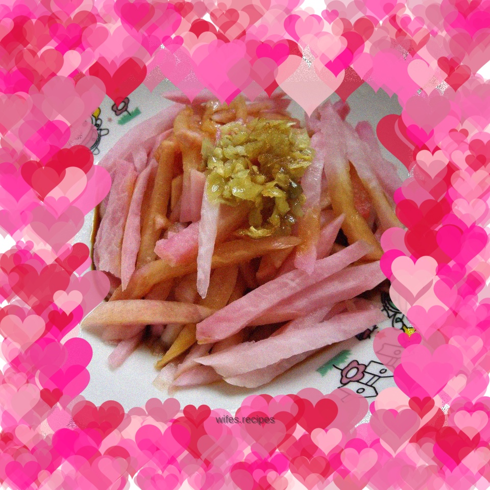 Cold red pickled radish