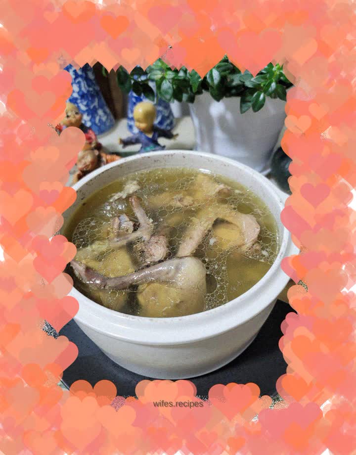 Mung Bean Stewed Pork Ribs and Pigeon Soup