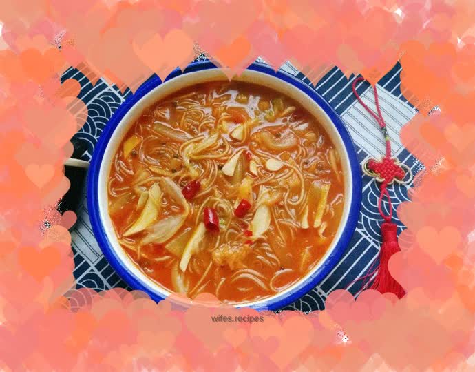 Stewed vermicelli with melon skin and cabbage