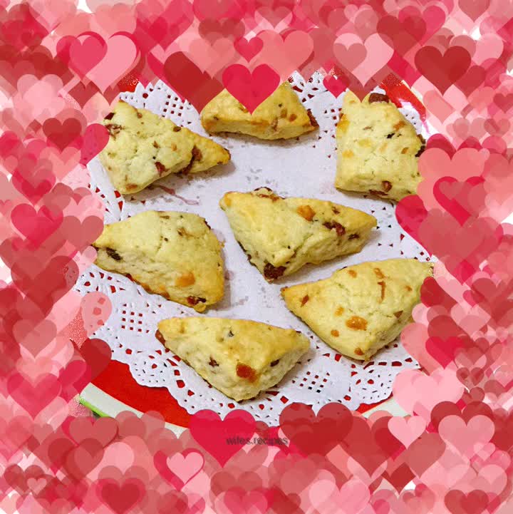 Cranberry Cheese Scones