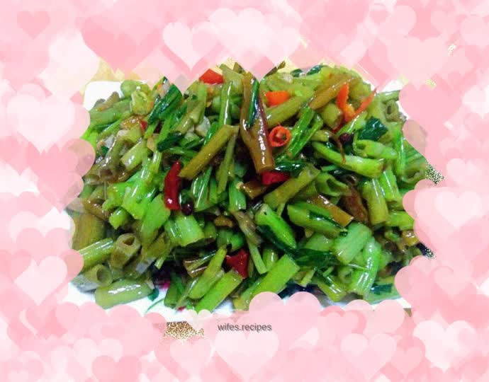 Stir-fried pickled beans and vegetables