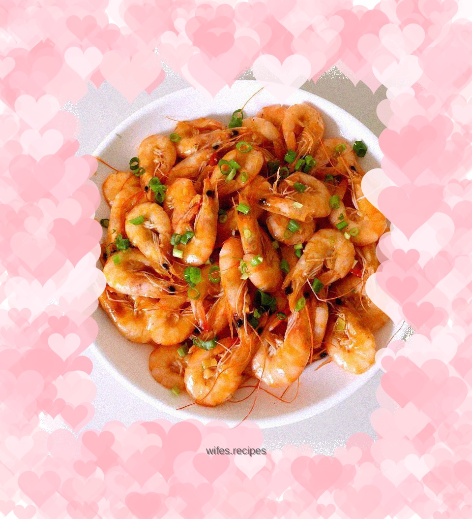 Tomato flavored shrimp