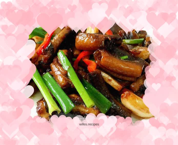 Braised eel segments in garlic - rich and delicious without adding a drop of water