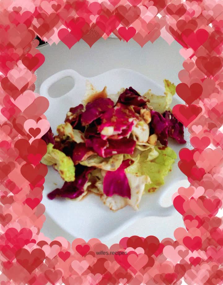 Refreshing cold purple cabbage