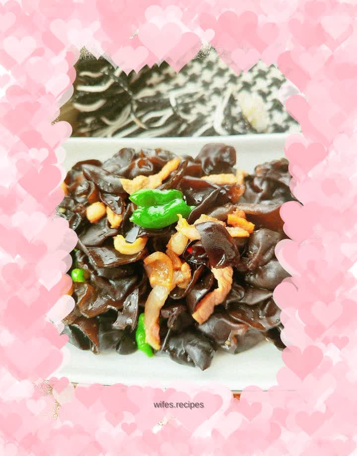 Fried pork with fungus