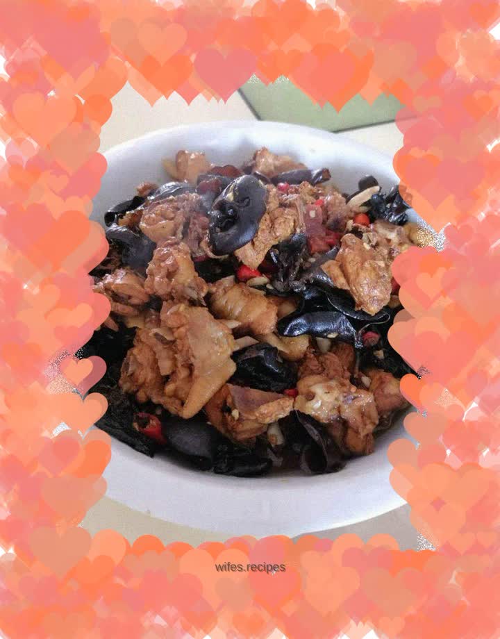 Fried chicken with fungus