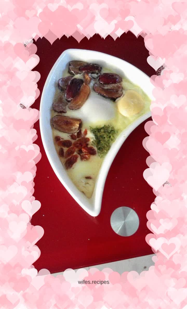 Jujube, wolfberry and egg custard