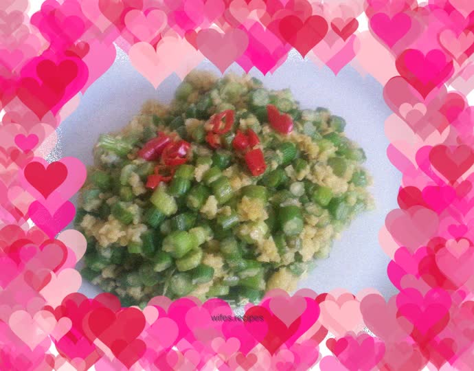 Hibiscus with garlic sprouts (scrambled eggs with garlic sprouts)
