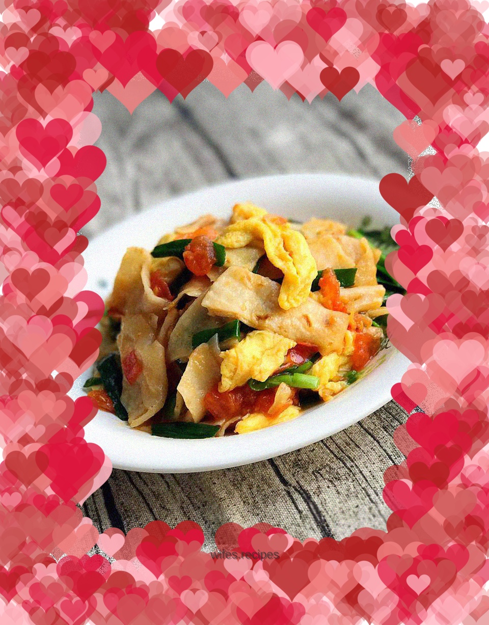 Homemade vegetarian braised pancakes