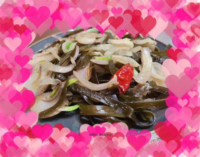 Fried shredded kelp with onions