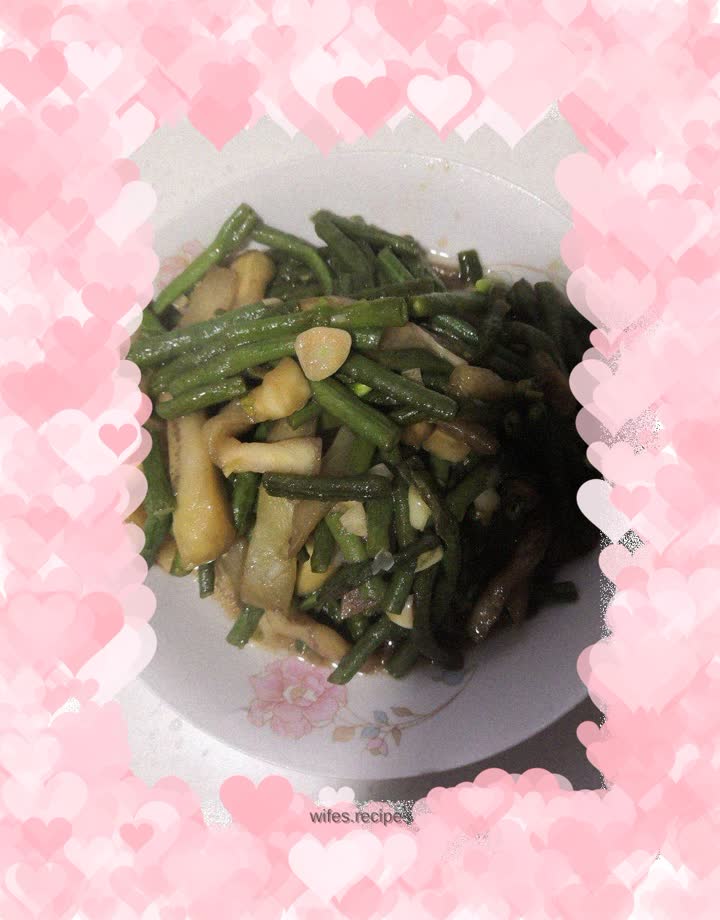 Stir-fried eggplant with green beans
