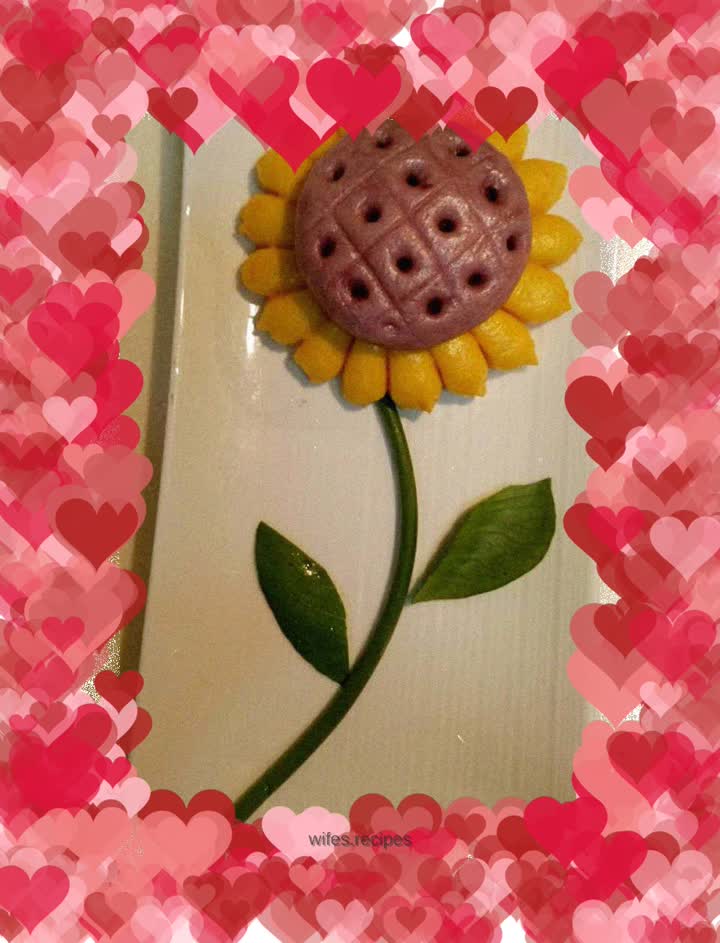 Sunflower buns
