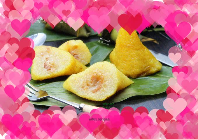 Fresh meat and salty rice dumplings