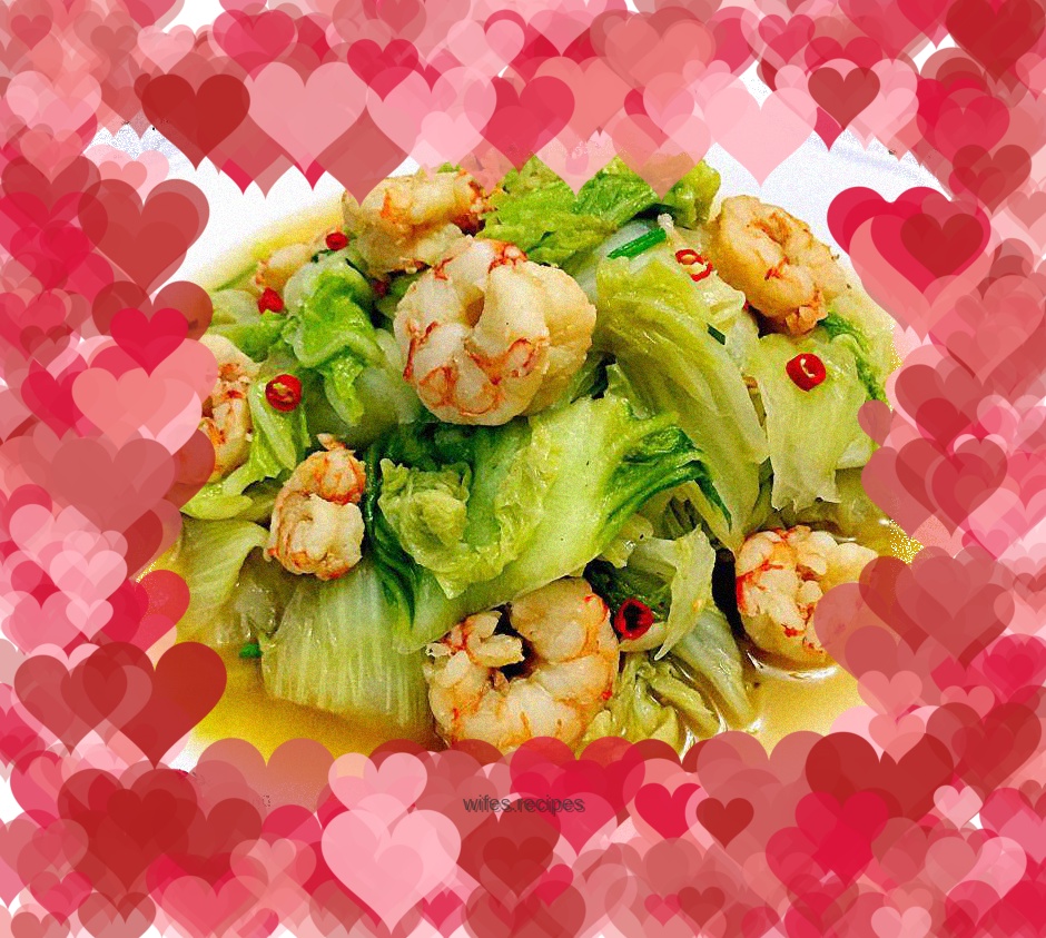 Stir-fried shrimps with spicy cabbage