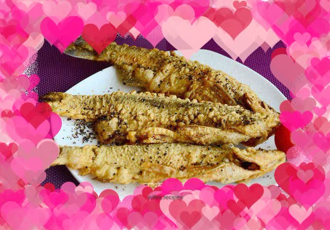 Crispy fried black pepper and white strips