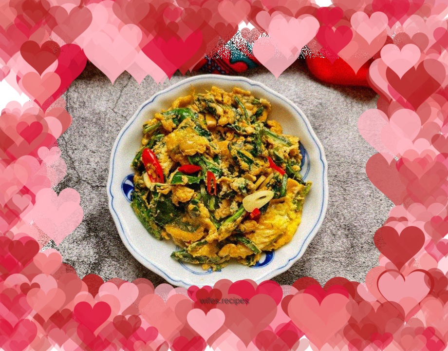 Dandelion scrambled eggs