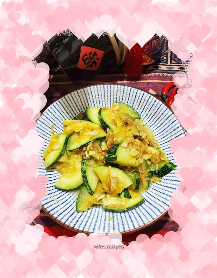 Stir-fried tender pumpkin with shrimp skin