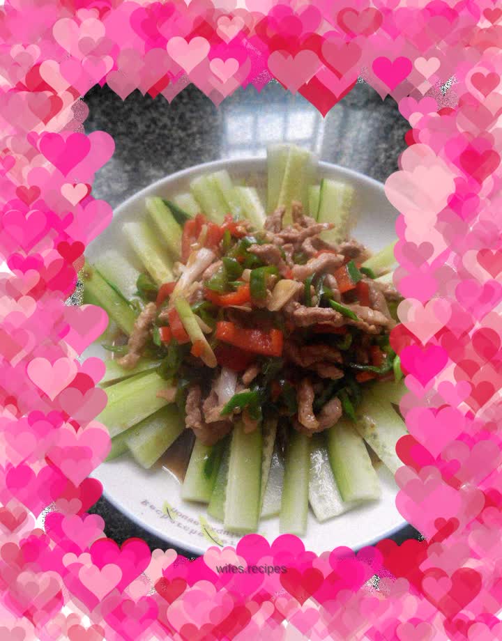 Shredded cucumber and pork