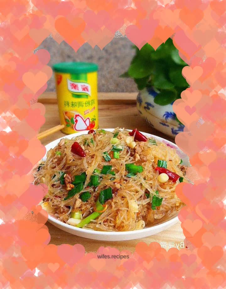 Ants climbing the tree