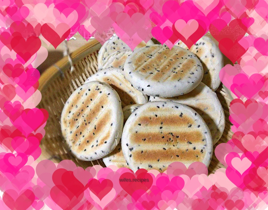 Black sesame fermented sesame seed cakes