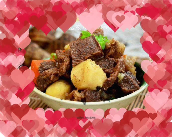Beef stewed with taro