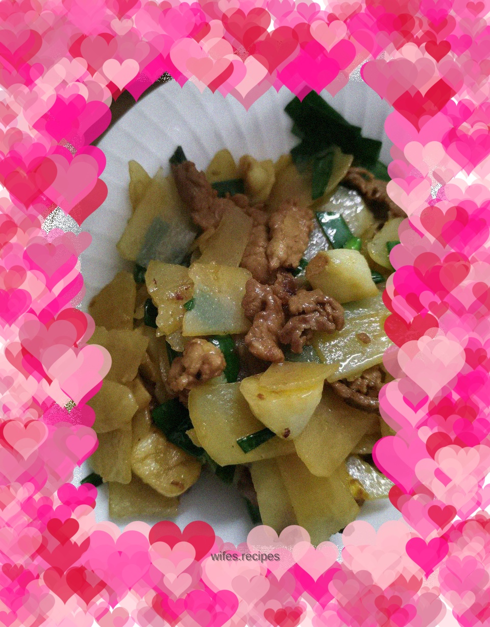 Pork fried potato slices