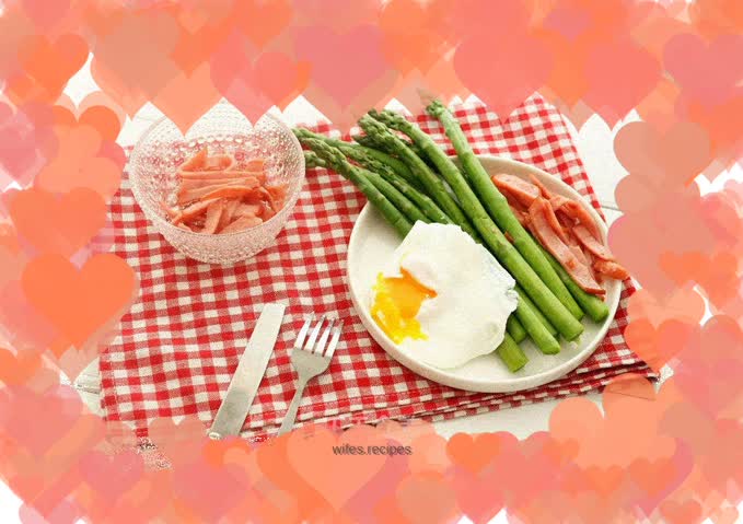 Asparagus and poached eggs made in a cast iron pot