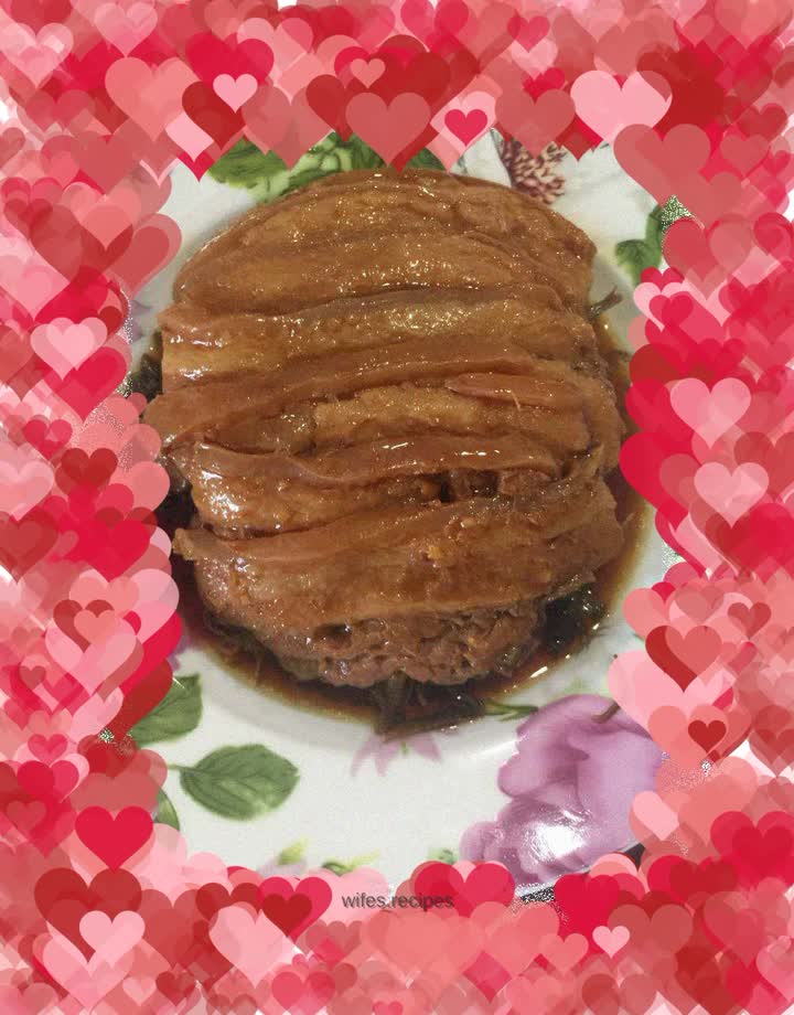 Braised Pork with Dried Plums and Vegetables