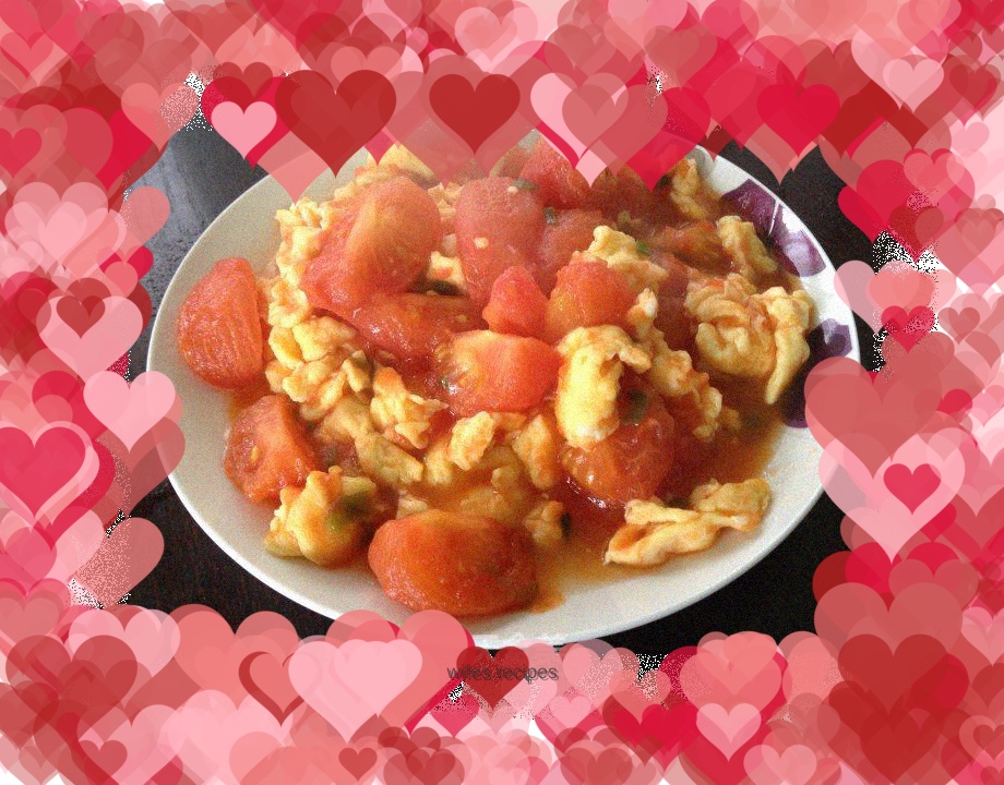 Scrambled eggs with tomatoes